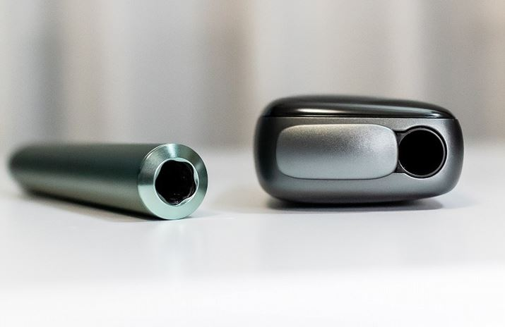 Szczegółowe porównanie IQOS ILUMA vs. PLOOM X: Który jest lepszy z perspektywy użytkownika?