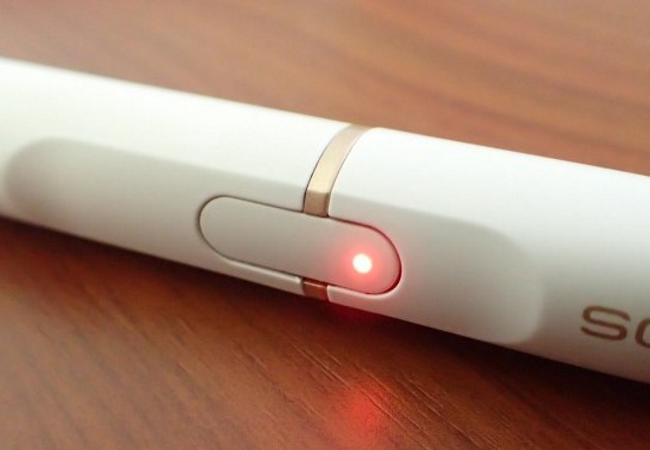 Usterka IQOS – miga na czerwono i przestał ładować, jak go naprawić lub reklamować